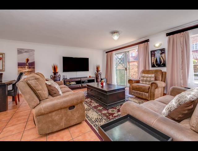 3 BEDROOM DUPLEX FOR SALE IN BROMHOF